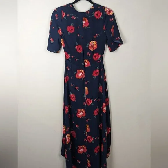 Aritzia Babaton rose print Jedd Dress size 00 - Picture 3 of 8
